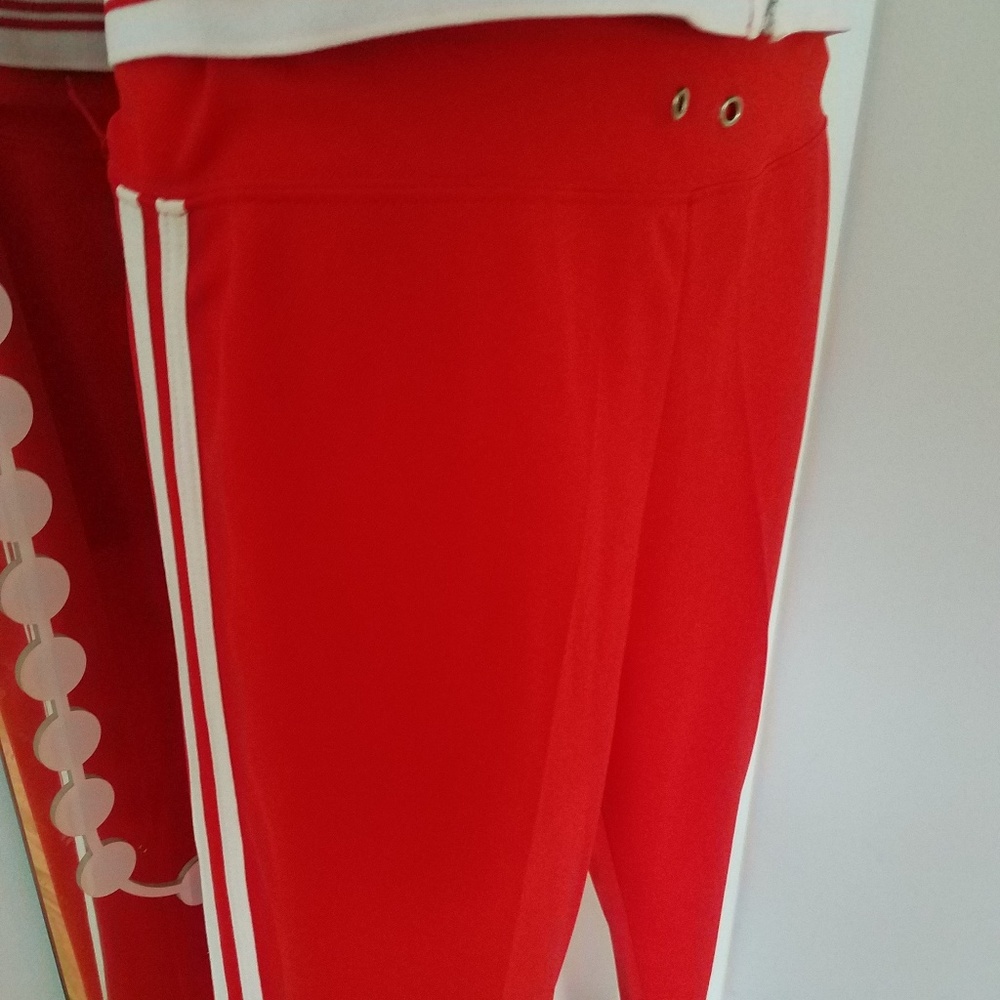 Varsity set - Picture 3 of 4